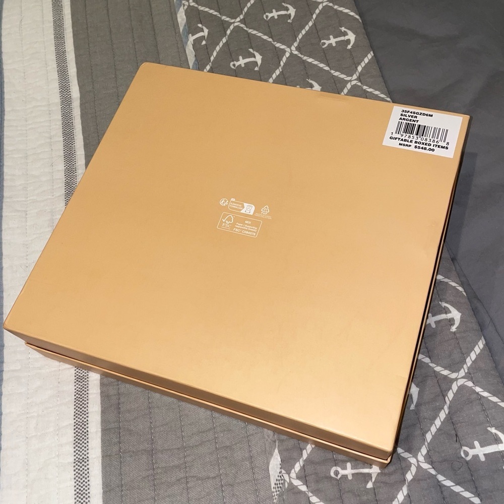 Michael Kors Silver Snake Pouchette & Card Case Gift Set Box - Picture 16 of 16